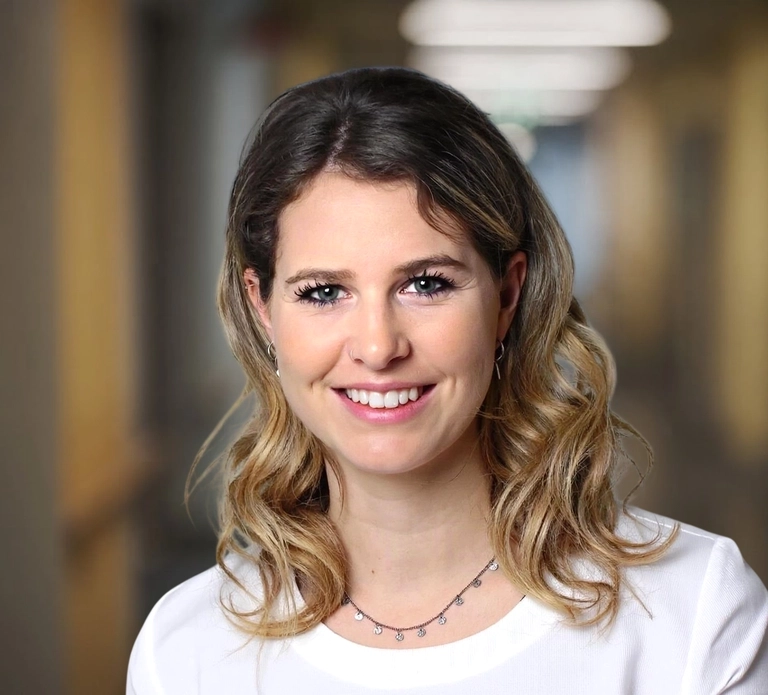 Portrait von: Helen Stolz