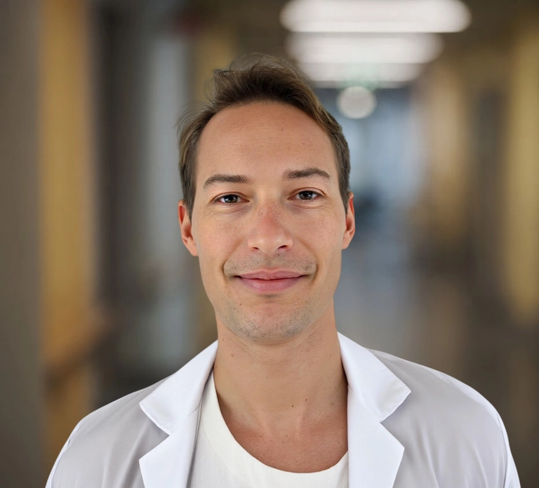 Portrait von: Dr. med. Julian Scherer